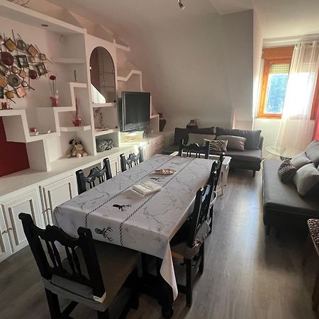Appartement La Perla Del Pirineo à Jaca Extérieur photo